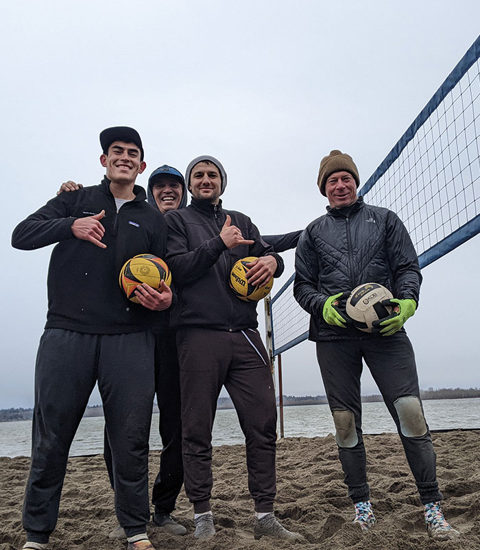 wabeachvb-pnw-mages-crew